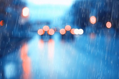 gece yağmur araba ışıkları / şehirde sonbahar yolu, karayolu üzerinde trafik Ekim, karanlık akşam trafik sıkışıklığı