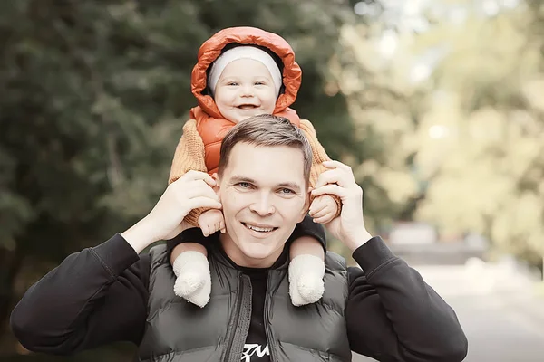 Kid Een Warme Trui Kind Jongen Portret Seizoensgebonden Kleren Warme — Stockfoto