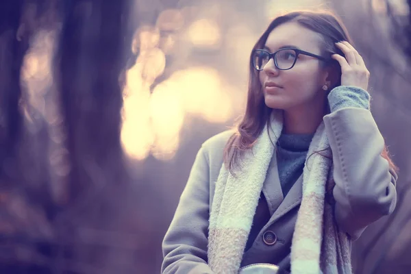 Herfst Meisje Bril Herfst Look Meisje Transparante Bril Gezichtsvermogen — Stockfoto