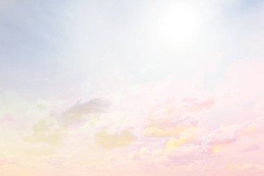 bulutlar suluboya renkler, pembe bulutlar arka plan gökyüzü, atmosfer hava özgürlüğü