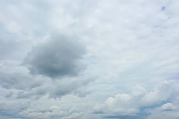 White Clouds Blue Sky Background Abstract Seasonal Wallpaper Sunny Day — Stock Photo, Image