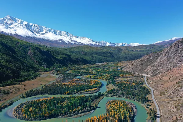 Krajobraz Altaja Rosja Jesienny Widok Góry Dron Nad Lasem — Zdjęcie stockowe