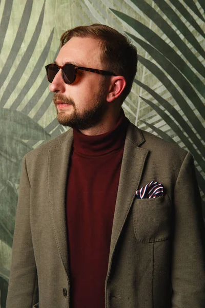 Portrait Young Beautiful Fashionable Man Sunglasses Olive Jacket Wallpaper Greenery — Stock Photo, Image