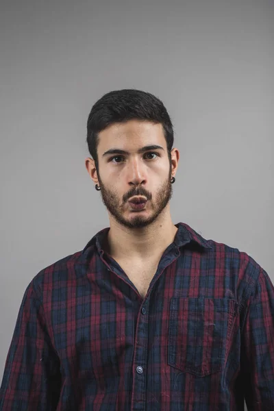 Onun yanaklarda koyarak bir çocuk portresi