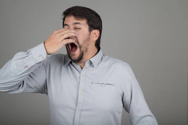 Hombre Estornudando Con Mano Cara —  Fotos de Stock