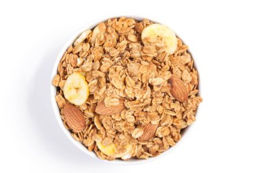Granola beyaz kupa beyaz arka plan üzerinde izole kapatmak.