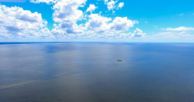 Cep Bay, Alabama'nın havadan görünümü 