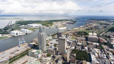 Mobile, Alabama Temmuz 2018 sırasında şehrin havadan görünümü