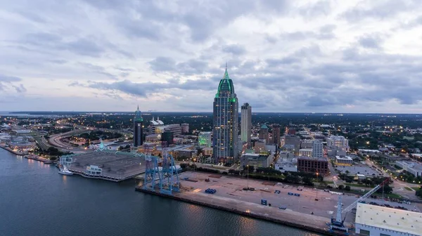 Vista Aérea Del Centro Mobile Alabama Ribera Atardecer — Foto de Stock