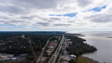 Daphne, Alabama ve Interstate 10 köprü cep koyu Doğu sahilinin havadan görünümü. Ocak 2019