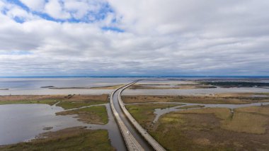 Daphne, Alabama ve Interstate 10 köprü cep koyu Doğu sahilinin havadan görünümü. Ocak 2019