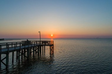 Daphne 'de mobil Bay 'de günbatımı, Bayfront Park 'ta Alabama