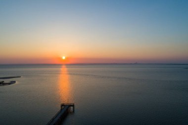 Daphne 'de mobil Bay 'de günbatımı, Bayfront Park 'ta Alabama