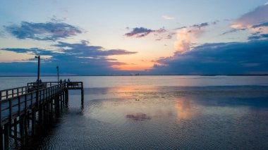 Alabama gulf coast sunset on the eastern shore of Mobile Bay  clipart