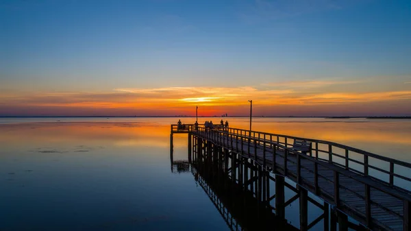 Puesta Sol Mobile Bay Desde Daphne Alabama Bayfront Park Pavilion — Foto de Stock