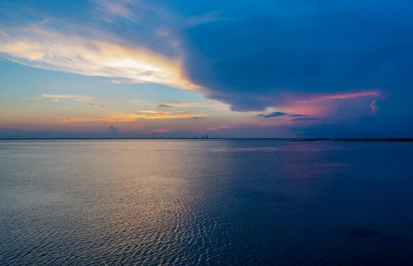 Mobile Bay Při Západu Slunce Pobřeží Alabamského Zálivu Srpnu 2020 — Stock fotografie