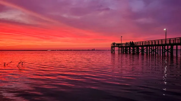 Bunter Abendhimmel Bei Sonnenuntergang Über Mobile Bay Alabama — Stockfoto