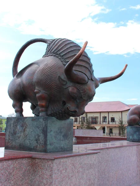 Kyzyl Touva Russie Avril 2015 Symbole Zodiaque Chinois Vache Buffle — Photo