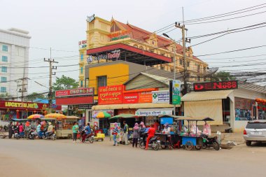 Poipet, Kamboçya - Mart 27, 2018: Casino ve cityscape. Tayland ve Kamboçya sınırında kumar için merkezi
