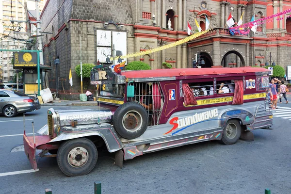 Manila Filipinas Septiembre 2018 Jeepney Calle Ciudad Servicio Autobús Filipino — Foto de Stock