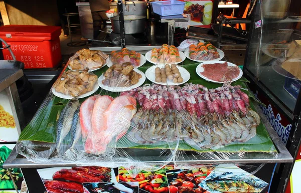 Siem Reap Cambodia Mart 2018 Assortment Fresh Fish Shrimp Squid — Stock Photo, Image
