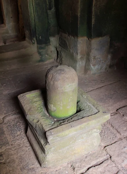 Pedra Sagrada Lingam Templo Bayon Complexo Angkor Wat Siem Reap — Fotografia de Stock
