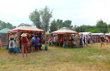 Sibirya Dünya Festivali fuarında