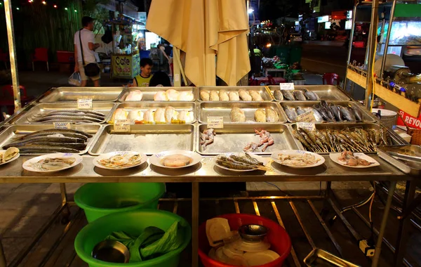 Showcase rua café com frutos do mar — Fotografia de Stock