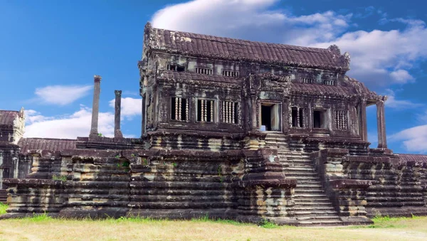 Antico tempio buddista nel complesso di Angkor Wat — Foto Stock