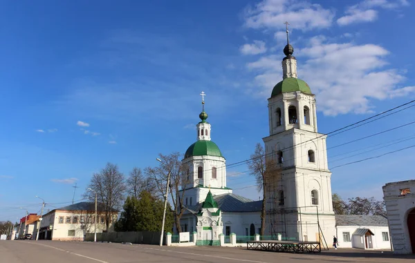 Троицкая церковь на площади Революции — стоковое фото