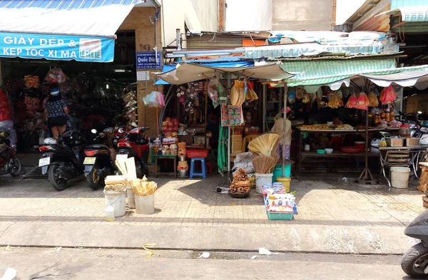 Mercado vietnamita en la ciudad de Saigón — Foto de Stock