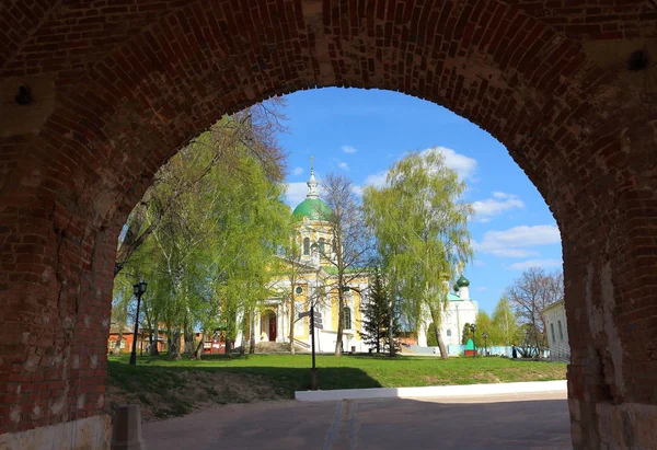 Zaraysk Kremlin'e giriş — Stok fotoğraf
