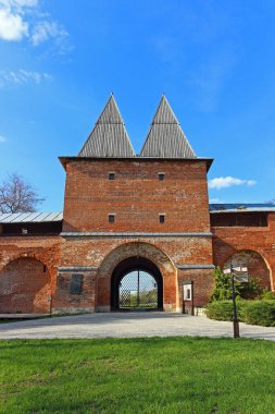 Zaraysk Kremlin 'in Aziz Nicholas Kapı Kulesi. Ortaçağ Kültür Mirası Moskova bölgesinde 16. yüzyıl, Rusya
