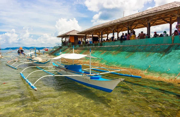 Puerto Princesa Palawan Filipíny Září 2018 Mořské Molo Tradičními Filipínskými — Stock fotografie