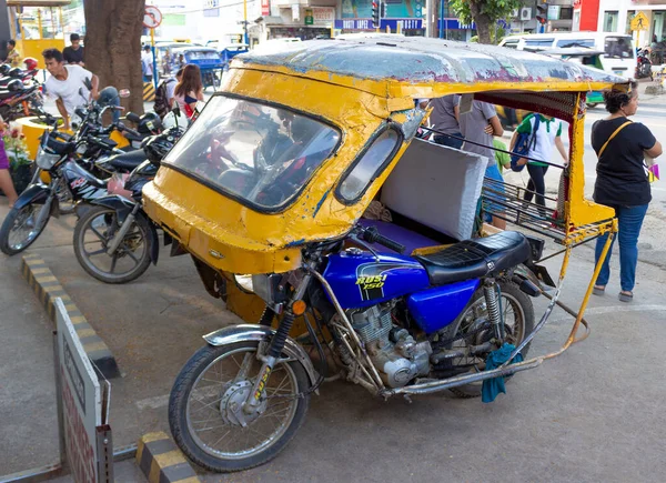 Palawan Filipinas Septiembre 2018 Taxi Moto Trineo Vacío Calle Ciudad — Foto de Stock