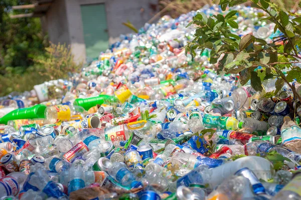 Île Phu Quoc Vietnam Mars 2019 Empilement Bouteilles Vides Plastique — Photo