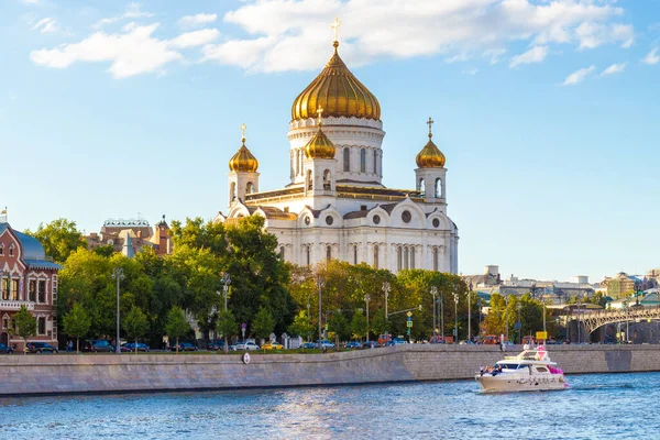 Paisagem Cidade Verão Rio Moscou Centro Cidade Moscou Rússia — Fotografia de Stock