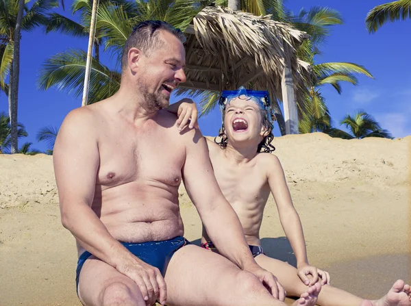 Father Son Having Fun Tropical Sand Beach — Stock Photo, Image
