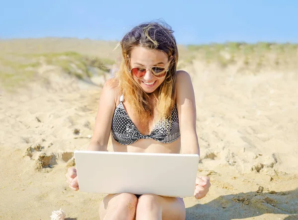 Girl Sitting Work Laptop Receiving Joyful Shocking News — Stock Photo, Image