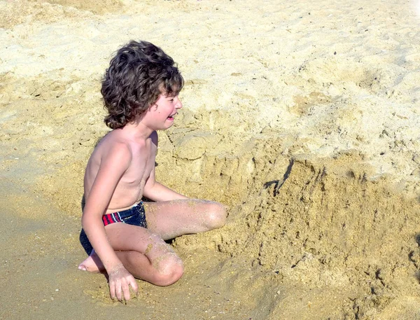 Huilende Jongen Het Strand Een Klein Kind Zitten Door Zee — Stockfoto