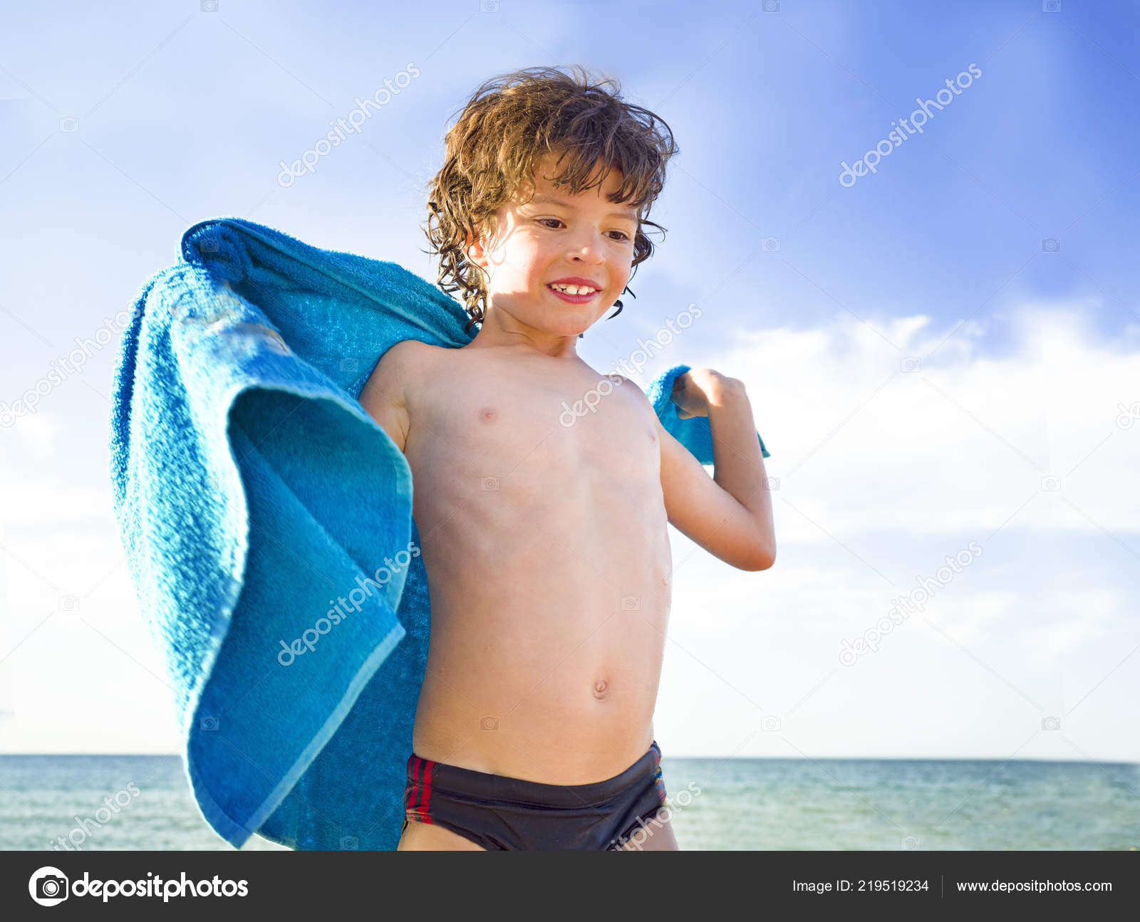 Cute Little Boy Covered Towel Summer Beach — Stock Photo © kravik93
