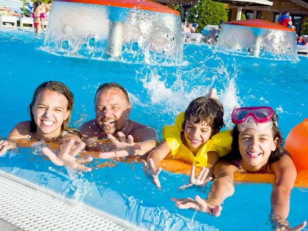 Happy Family Playing Swimming Pool Summer Vacation Concept — Stock Photo, Image