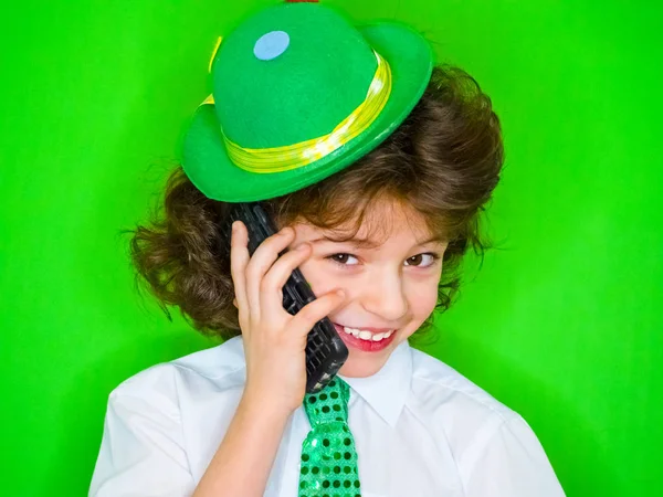 Забавный День Святого Патрика Маленький Мальчик Зеленой Шляпе Трилистнике Ирландский — стоковое фото