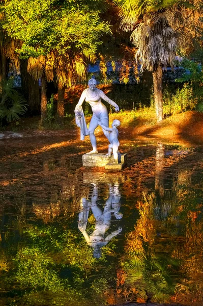 Sukhum Abkhazia Enero 2013 Escultura Del Período Soviético Parque Costero — Foto de Stock