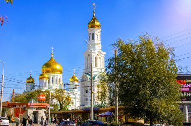 Rostov-on-Don, Rusya-14 Ekim, 2012: Stanislavsky sokakta mübarek bakire Nativity Katedrali Binası