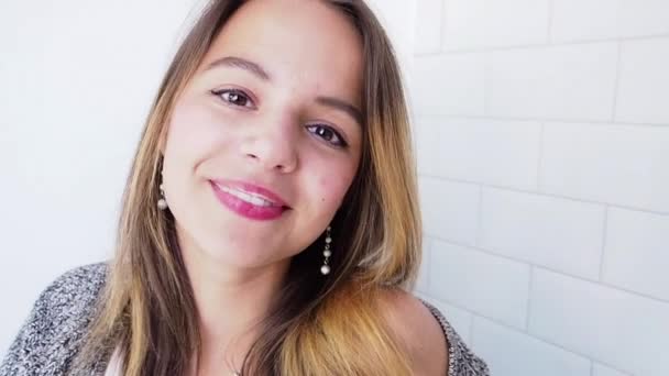 Menina Sorrindo Beleza Café Durante Coffee Break Movimento Lento — Vídeo de Stock
