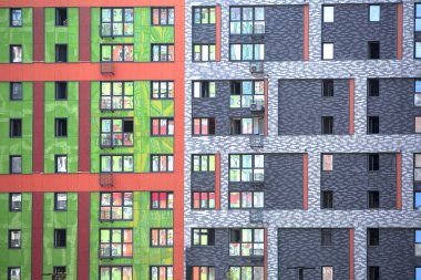 Çok katlı apartman veya otel modern Avrupa cephelerinin tasarımı