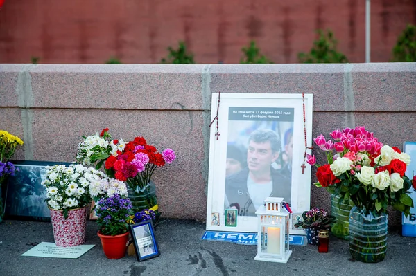 Moskau Russland Juli 2015 Porträt Und Blumen Ort Des Mordes — Stockfoto