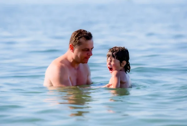 Papa Und Sein Sohn Schwimmen Meer Mittelmeer — Stockfoto