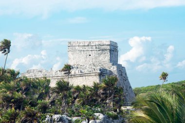 Karayip Denizi yanı sıra Tulum Maya Harabeleri